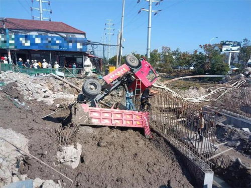 工程車(chē)卸貨事故引深思 建設(shè)工程勘察缺失的警示